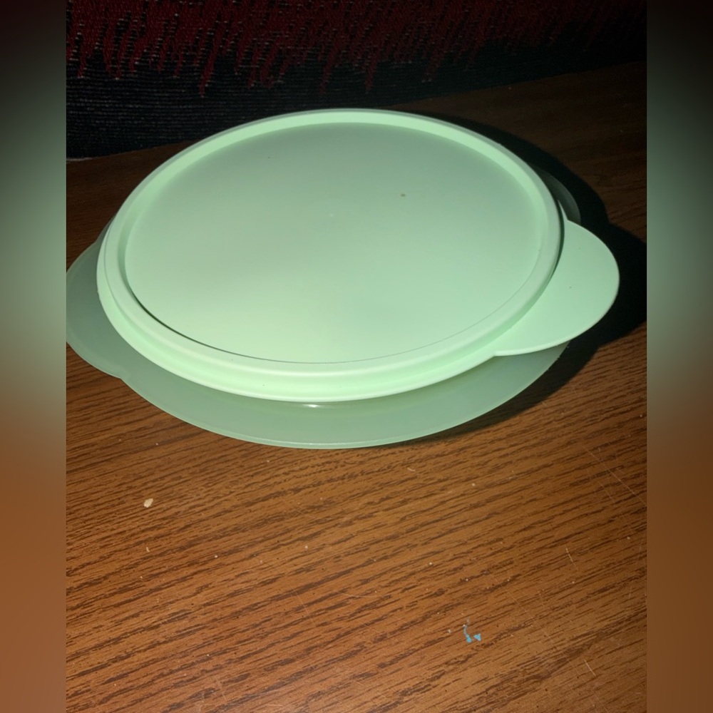 Mint Green Round Container with Lid collapsible great for on the go